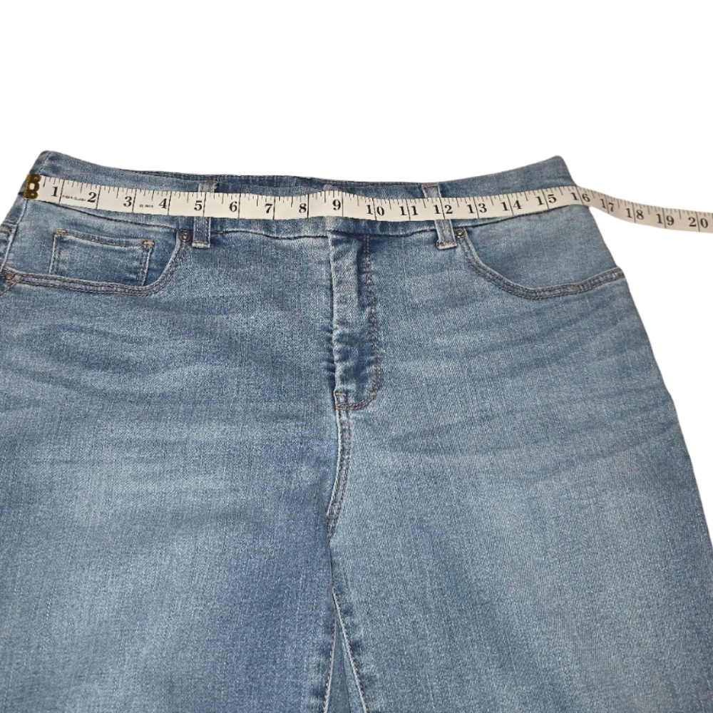 Chico's‎ Stylish Blue Embellished Rhinestone Cropped Women's Jeans Size 6 .5 - Picture 7 of 10
